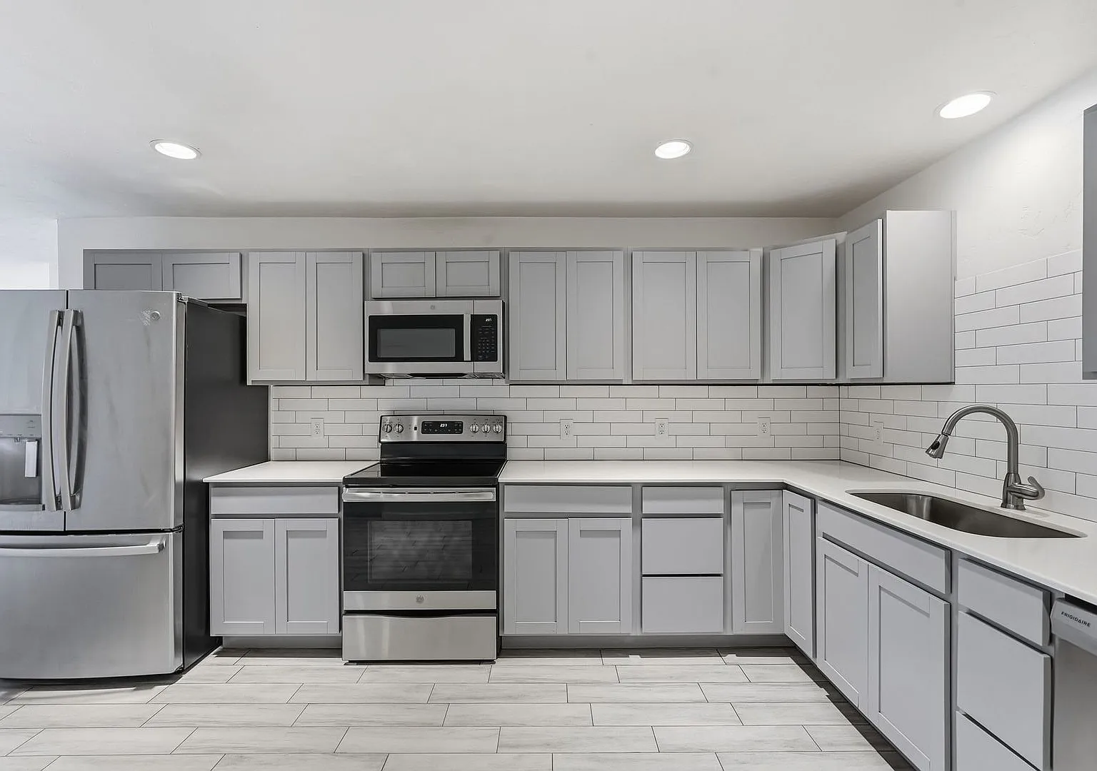 1235 E. Lester St. — Photo 4
