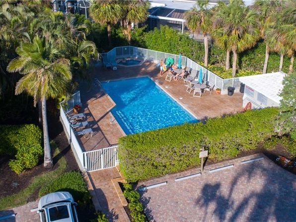 5895 Chanteclair Dr APT 126, Naples, FL 34108