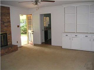 2nd image of 1806 Marbury Ln