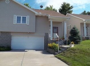 9223 Blondo St, Omaha, NE 68134
