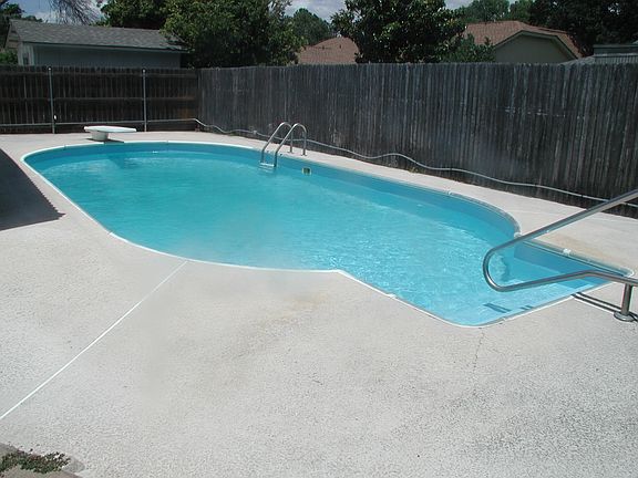 3rd image of 3632 Shady Brook Dr
