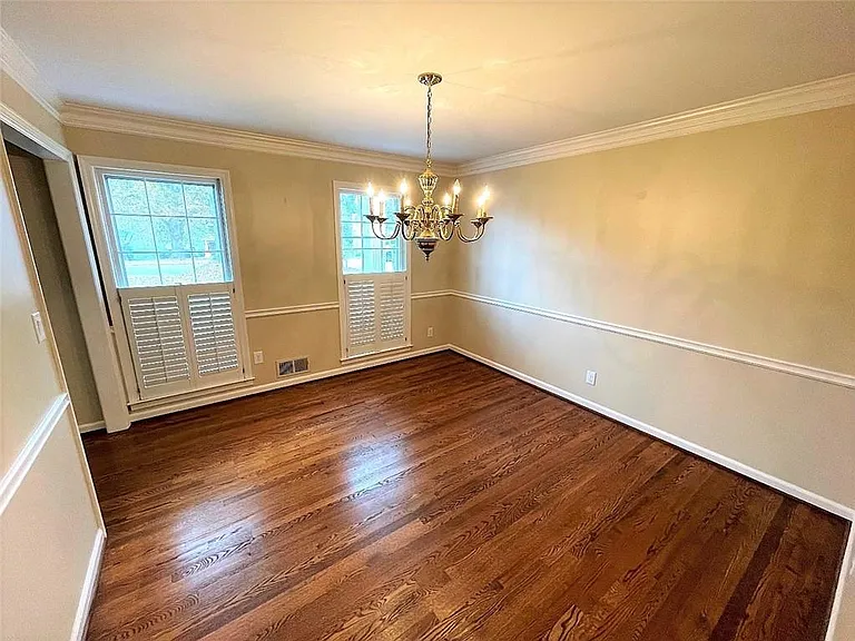 1150 Falstaff Dr — Photo 8