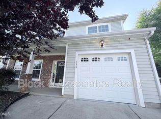 536 Gooseberry Dr, Holly Springs, NC 27540
