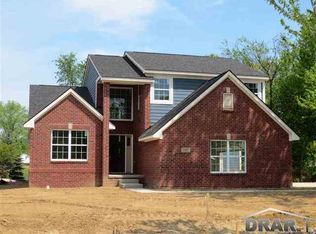 7409 S Vlg, Clarkston, MI 48346