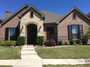 6916 Finch Dr, North Richland Hills, TX 76182