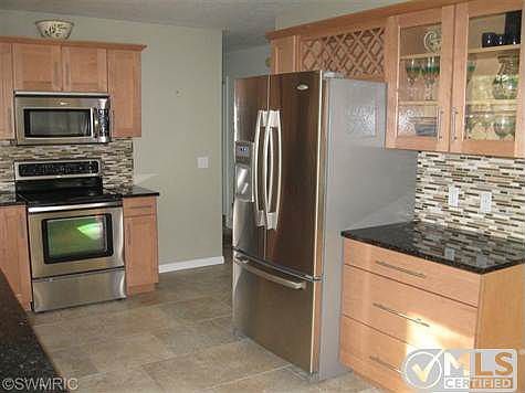 5th image of 13544 Redbird Ln