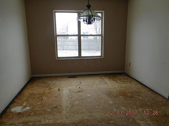 3rd image of 6328 Ewen Cir