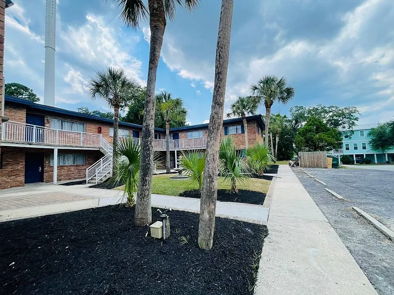 2200 Cassandra Ln #3 — Photo 23