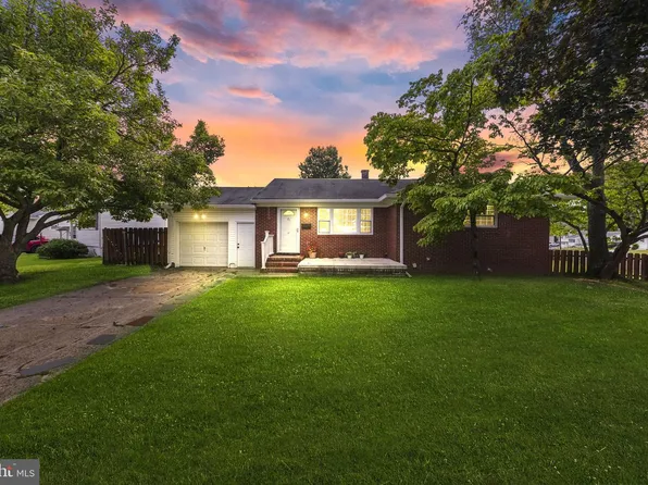71 Hardwick Dr, Ewing, NJ 08638