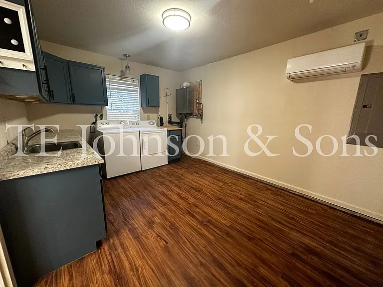 108 Greenway St — Photo 8