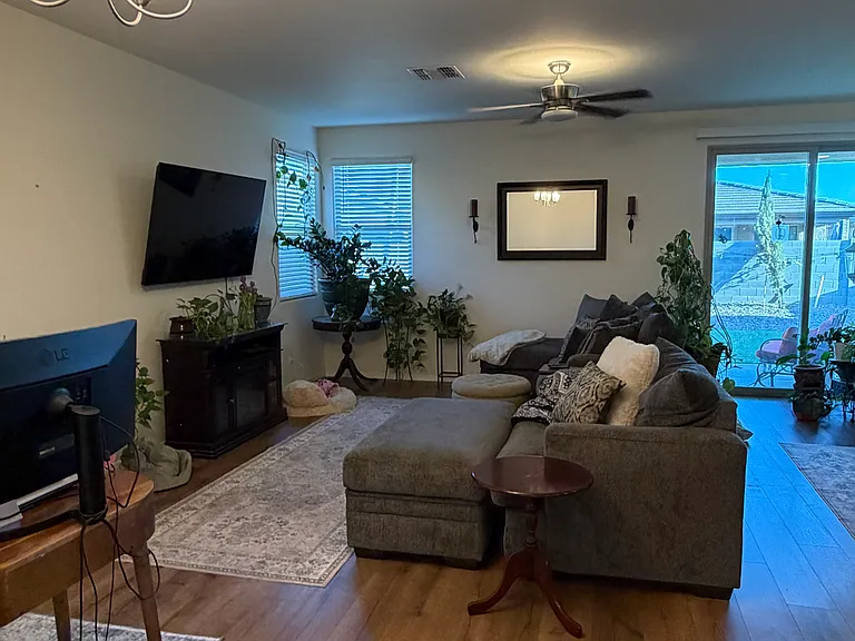 17621 W Daley Ln — Photo 33
