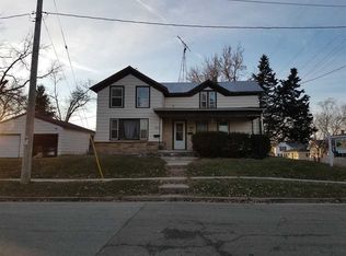 122 & 1/2 N, Waupun, WI 53963