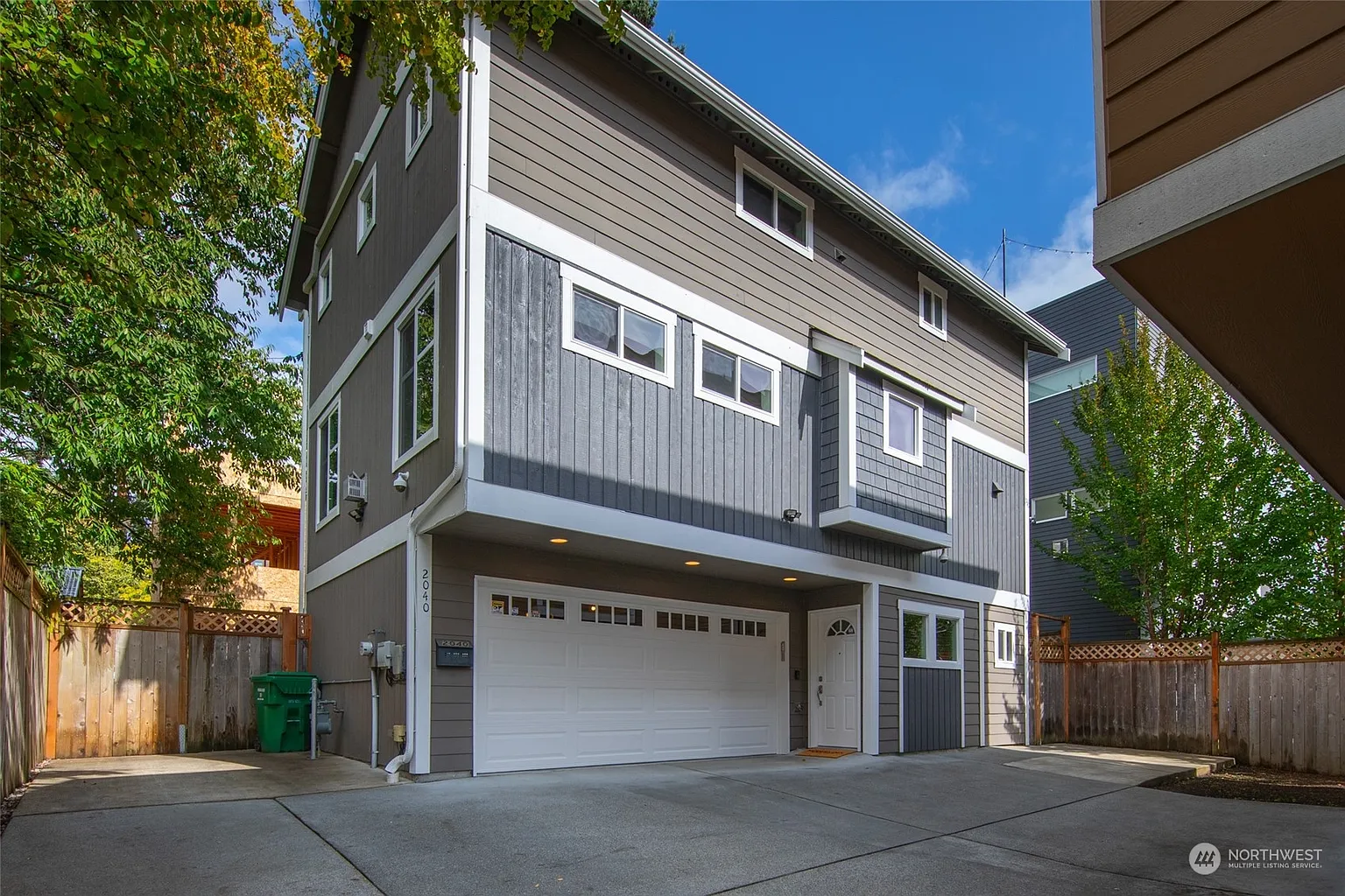 2040 NW 61st Street photo 1