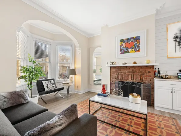 1610 West Street image 4 of 34