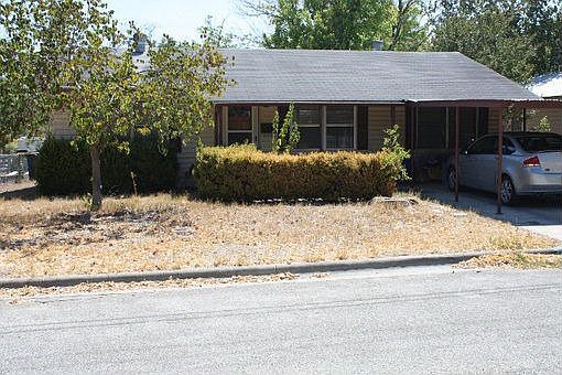 1st image of 343 Lake Dr