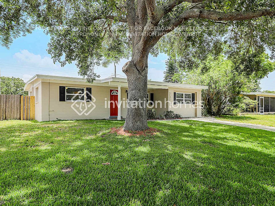 1st image of 9449 Park Lake Dr N