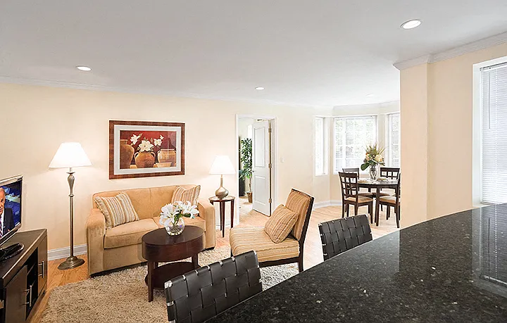 Longwood Towers — Photo 11