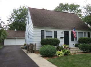 306 S Prospect St, Wheaton, IL 60187