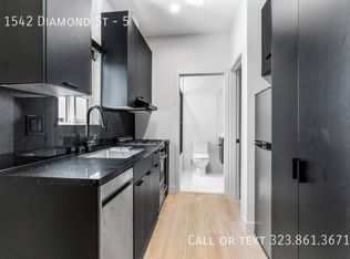 1542 Diamond St #5, San Diego, CA 92109