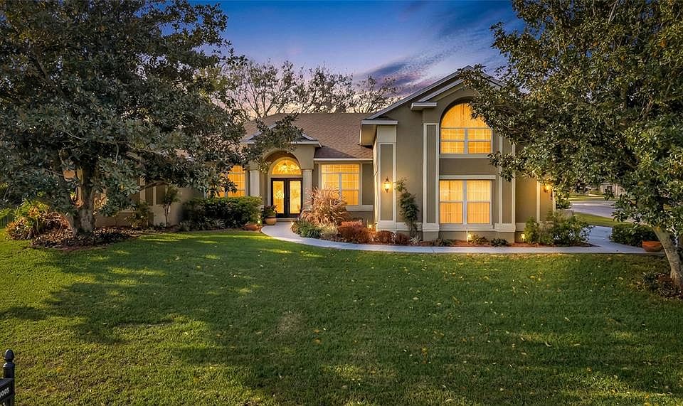 1st image of 10446 JARDIM DE LARGO STREET