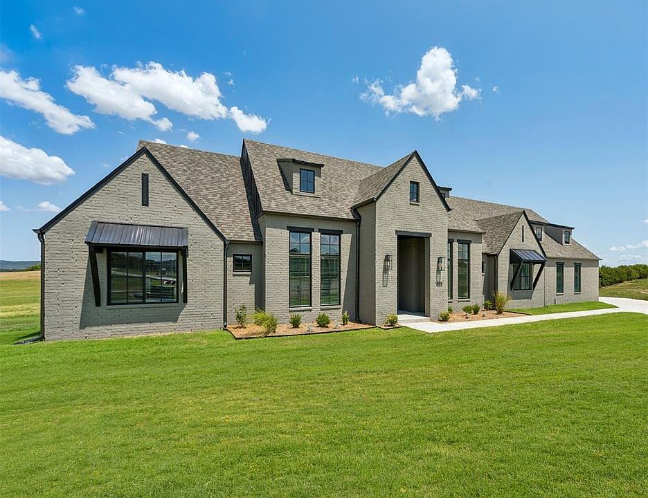 1st image of 902 Fluvi Cir