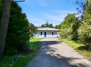 19260 Summers Ln, Fort Bragg, CA 95437