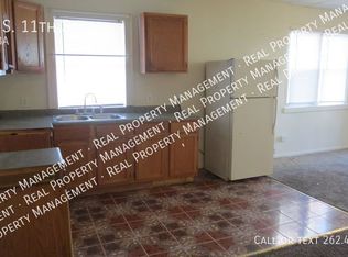 2401 S 11th St, Milwaukee, WI 53215