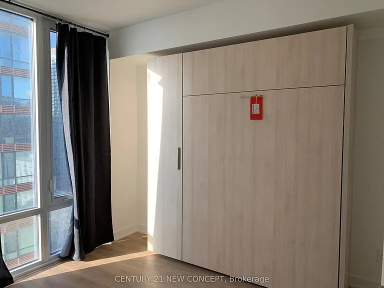 501 Yonge St #1603 — Photo 16