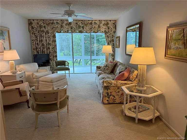 2929 SE Ocean Blvd #8 — Photo 8
