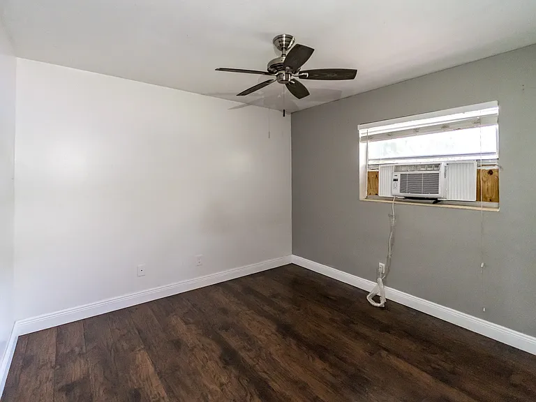 713-717-721 SW 13th Ave — Photo 25