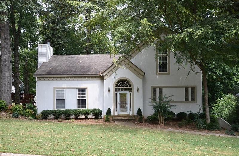 1st image of 441 Meadowfield Trl