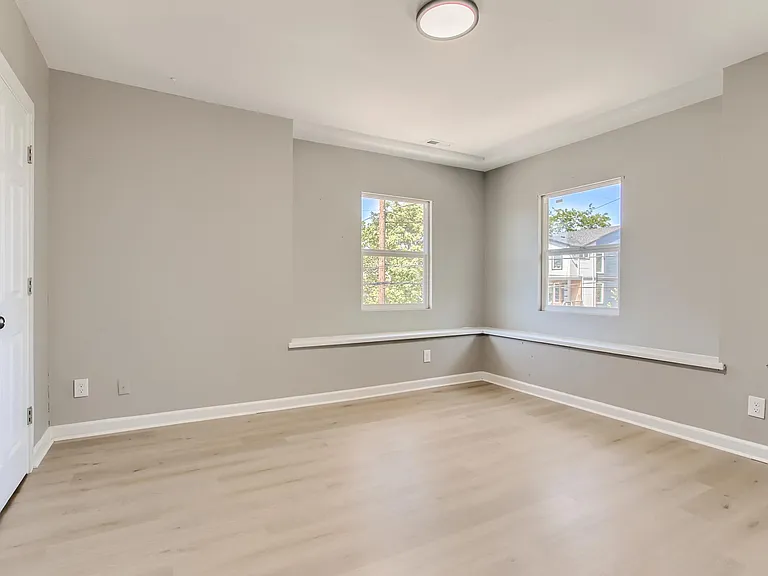 Upper Bedroom #2