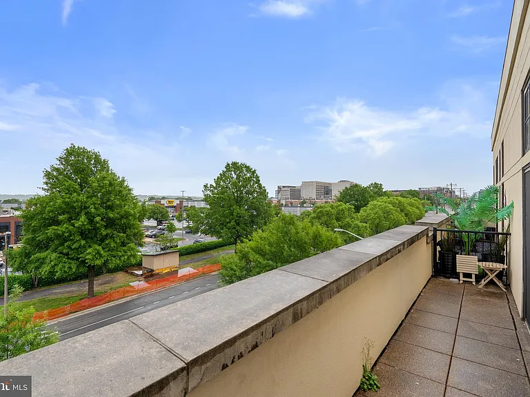 181 E Reed Ave #412 — Photo 3