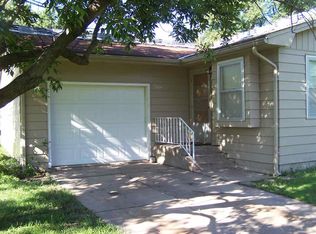 304 E Commercial St, Goessel, KS 67053