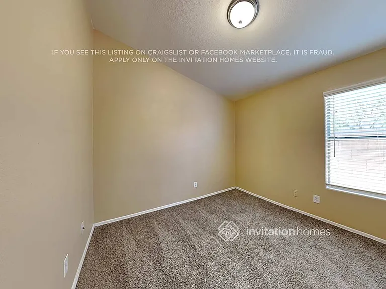 9832 E Olla Ave — Photo 15