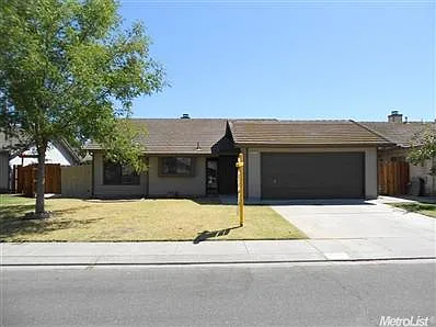 3220 Rhone Dr photo 1