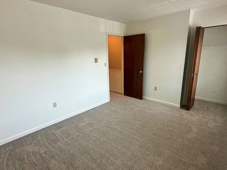 108 Bradford Dr — Photo 22
