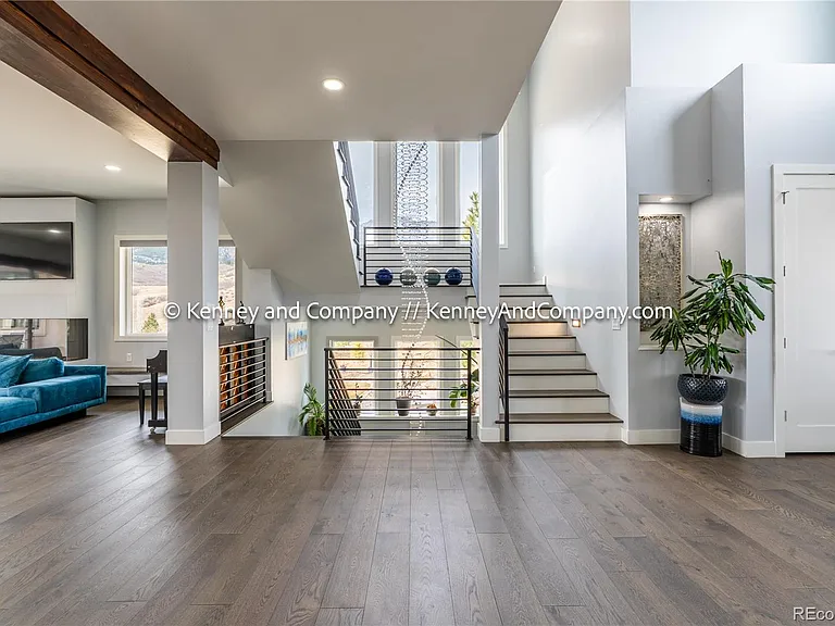 6438 Farthing Dr — Photo 6