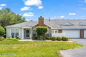 8310 River Forest Pl photo 1