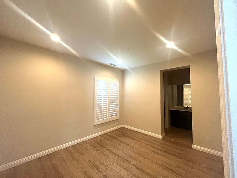 1134 Las Colinas Way — Photo 5