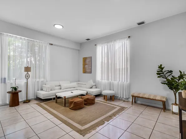 8119 Harding Ave, Miami Beach, FL
