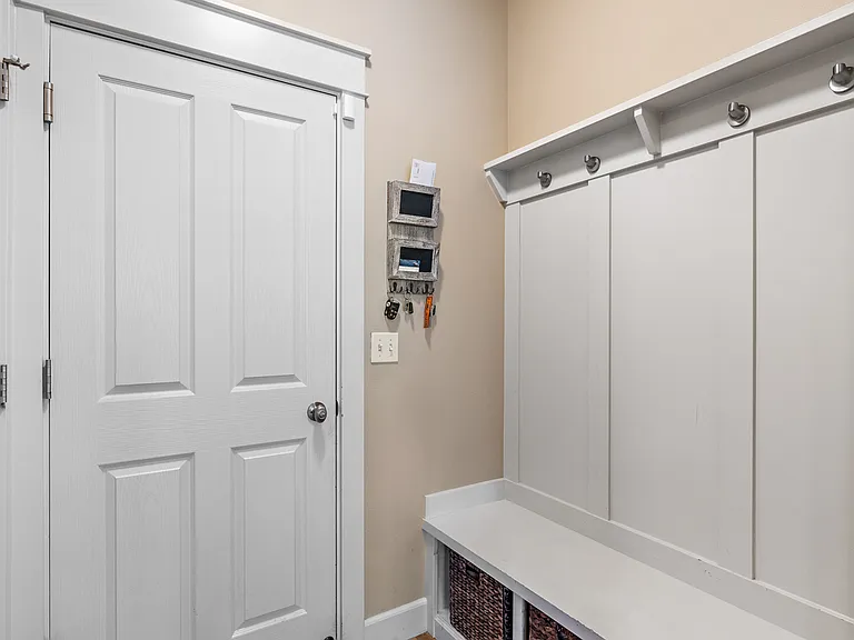 2733 E Decameron Ln — Photo 14