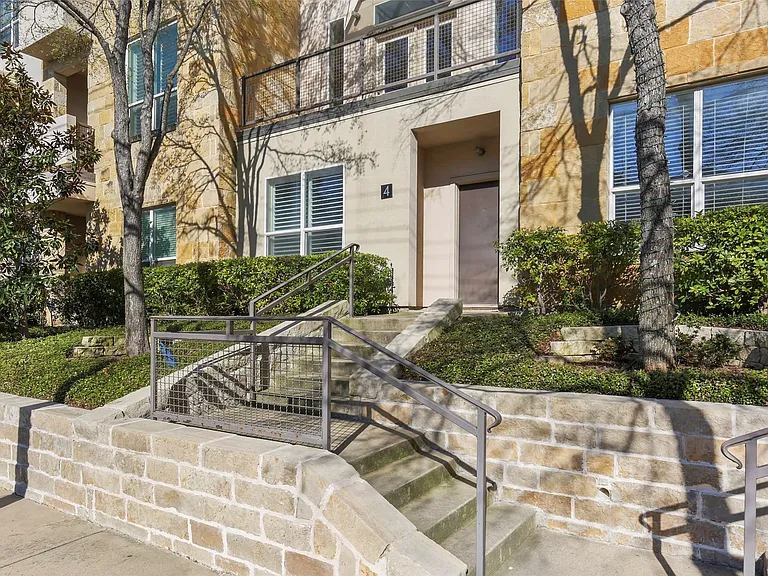 3800 Holland Ave #4 — Photo 14