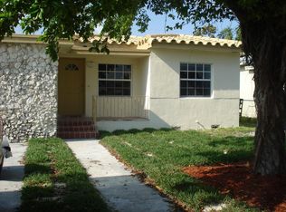 879 NW 74th St, Miami, FL 33150
