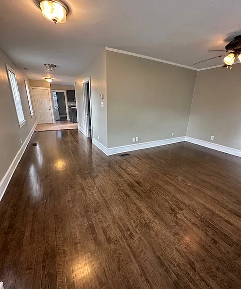 310 W Scott St #A — Photo 12