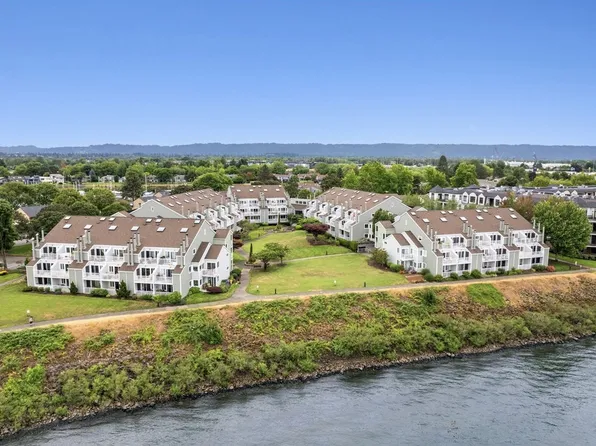 281 N Hayden Bay Dr, Portland, OR 97217