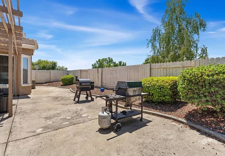 1121 Galston Dr #SIDE RENTAL — Photo 21