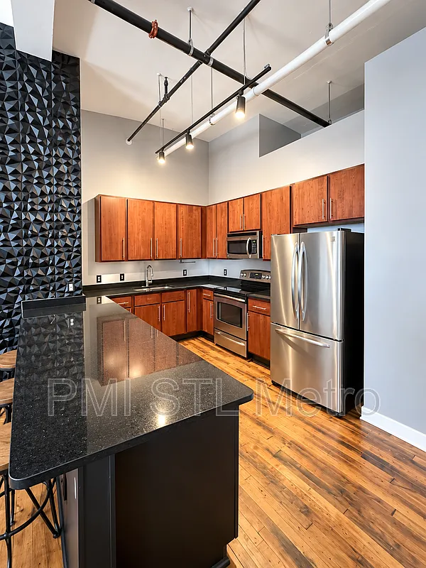 2 bed, 1.0 bath, 1051 sqft, $1,199 — Photo 4