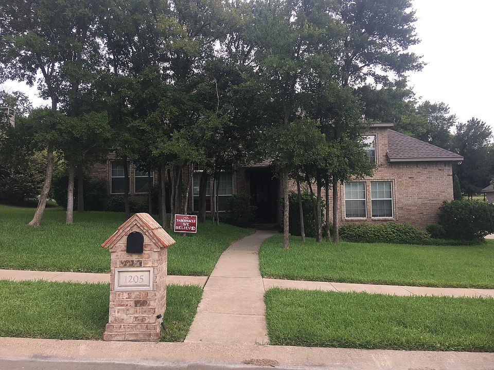 1st image of 1205 Oak Creek Dr