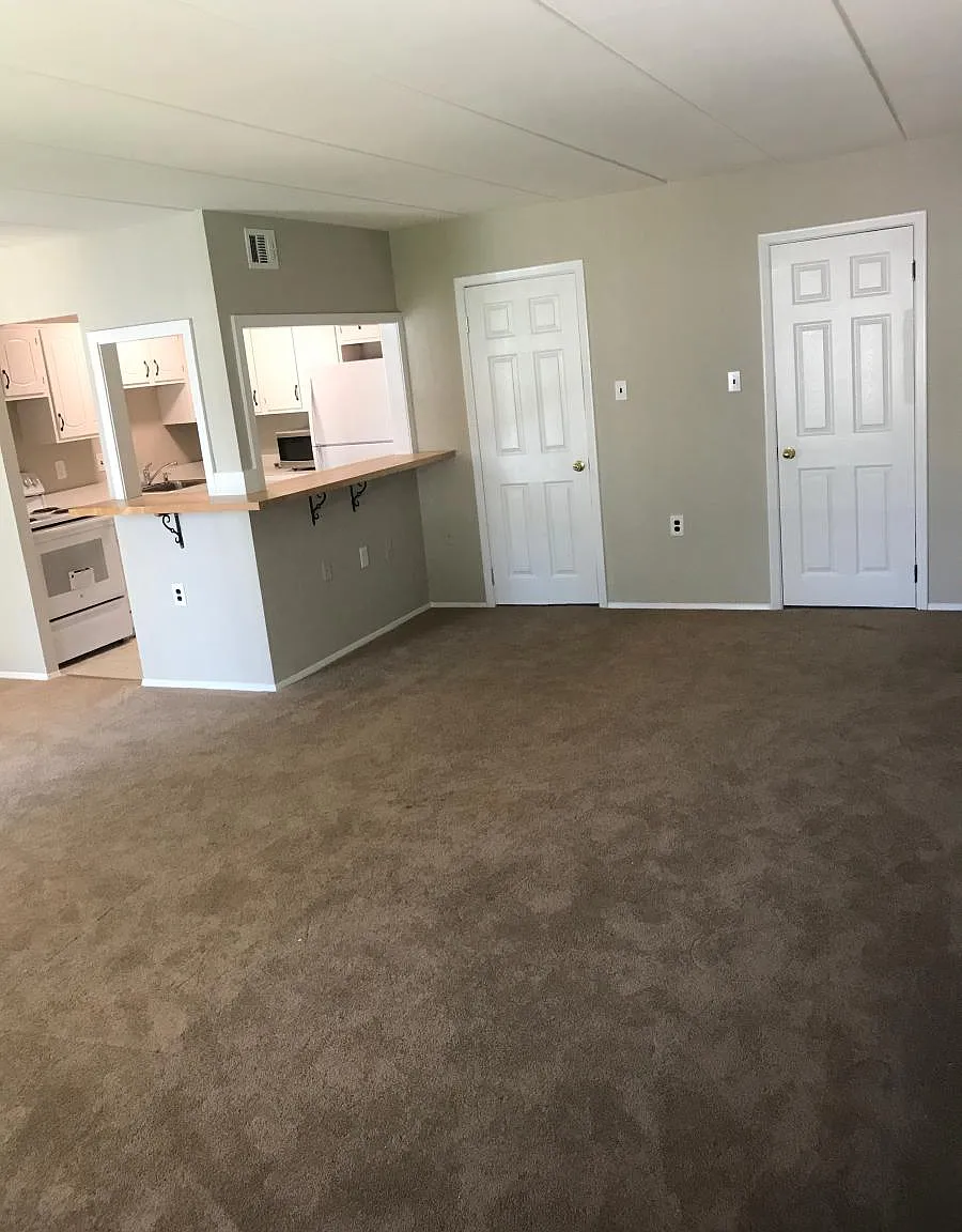 1 bed, 822 sqft, $1,650 — Photo 1